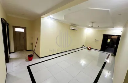 شقة - 3 غرف نوم - 2 حمامات للايجار في توبلي - المحافظة الوسطى