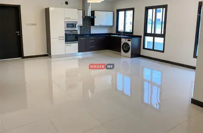 عمارة بالكامل - 8 غرف نوم للبيع في توبلي - المحافظة الوسطى