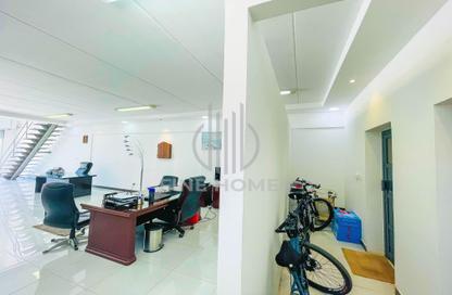 Office Space - Studio - 1 Bathroom for rent in Salmabad - Central Governorate