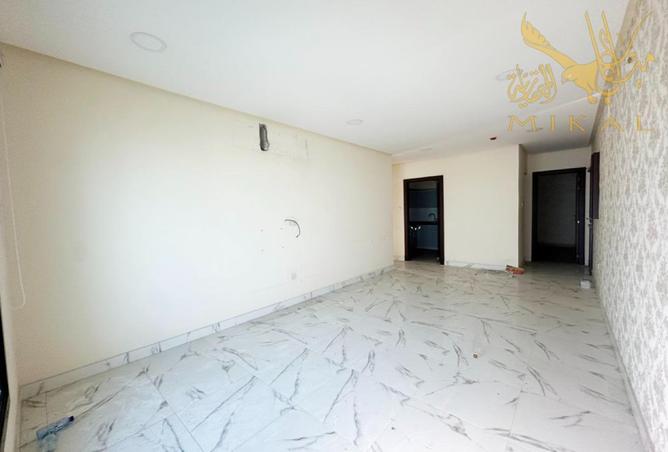 981034 - Property Image 3