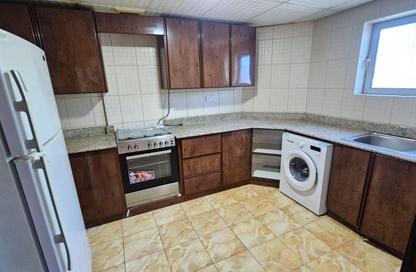 Apartment - 2 Bedrooms - 2 Bathrooms for rent in Al Juffair - Capital Governorate