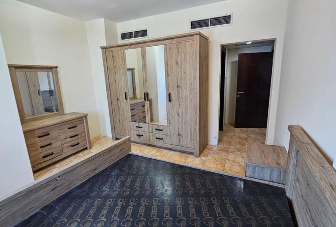 54450670 - Property Image 2