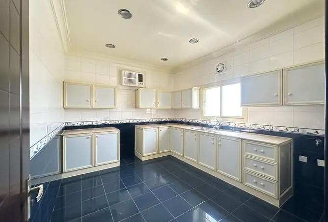 57639537 - Property Image 2