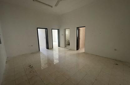 Apartment - 2 Bedrooms - 2 Bathrooms for rent in Jurdab - Central Governorate