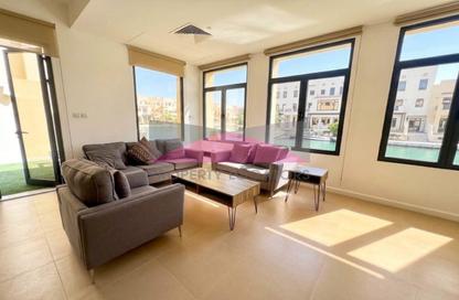 Villa - 3 - 5 for sale in Al Marsa Floating City - Amwaj Islands - Muharraq Governorate