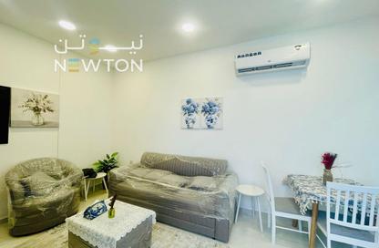 Apartment - 2 Bedrooms - 2 Bathrooms for rent in Sanabis - Manama - Capital Governorate