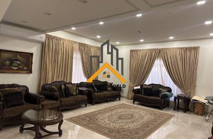 Villa - 6 Bedrooms - 7 Bathrooms for sale in Hamad Town - Northern Governorate