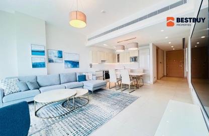 Apartment - 2 Bedrooms - 3 Bathrooms for rent in Reef Island - Capital Governorate