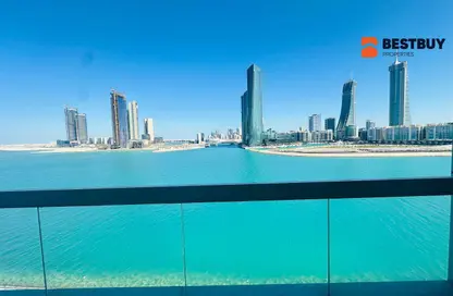 Apartment - 3 Bedrooms - 4 Bathrooms for rent in Reef Island - Capital Governorate