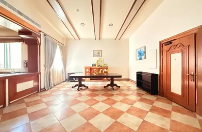 Apartment - 2 Bedrooms - 3 Bathrooms for rent in Janabiya - Northern Governorate