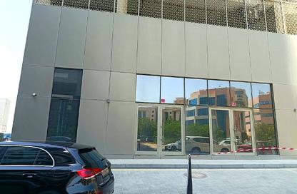 Retail - Studio for rent in Seef - Capital Governorate