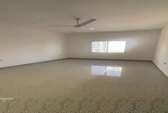 57790100 - Property Image 3