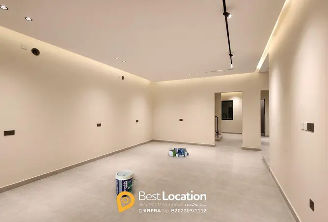 57730189 - Property Image 2