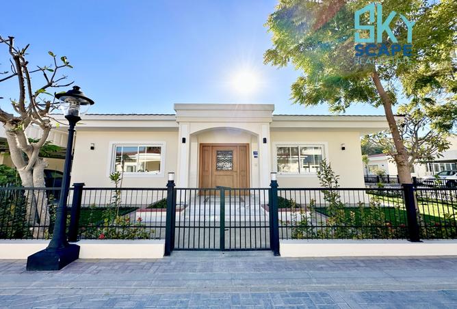 998373 - Property Image 2