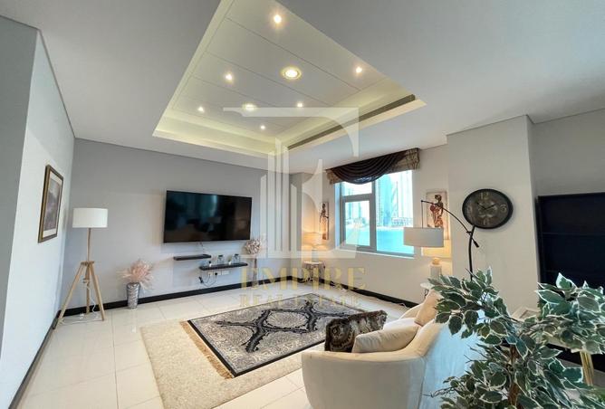 992809 - Property Image 2