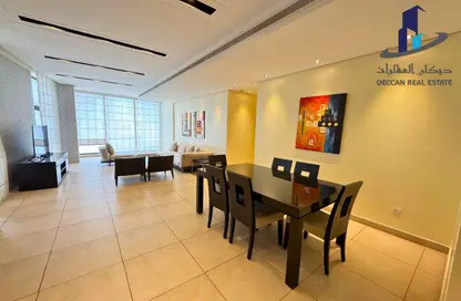 Apartment - 2 Bedrooms - 3 Bathrooms for rent in Sanabis - Manama - Capital Governorate