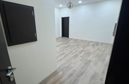 Apartment - 1 - 1 for rent in Bilad Al Qadeem - Manama - Capital Governorate