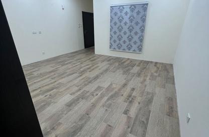 Apartment - 1 - 1 for rent in Bilad Al Qadeem - Manama - Capital Governorate