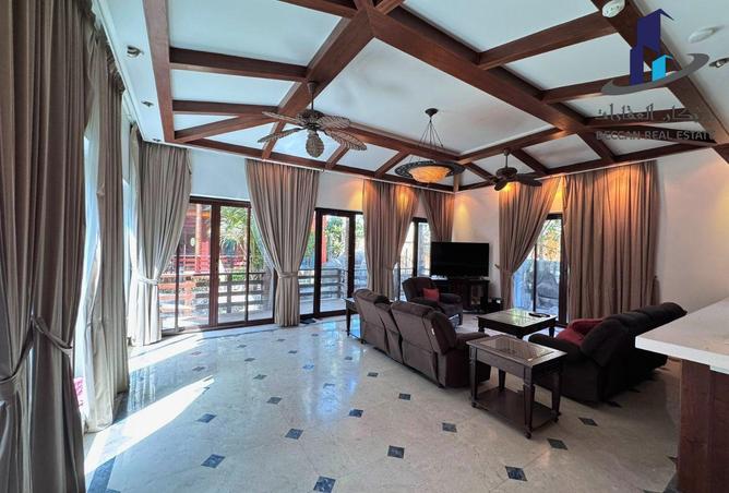 51800161 - Property Image 2