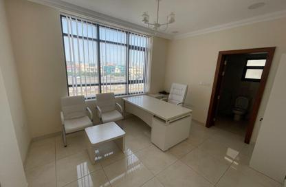 Office Space - 3 Bedrooms - 3 Bathrooms for rent in Tubli - Central Governorate