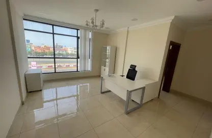 Office Space - 3 Bedrooms - 3 Bathrooms for rent in Tubli - Central Governorate