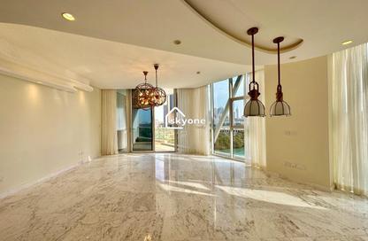 Apartment - 3 Bedrooms - 4 Bathrooms for rent in Bahrain Bay - Capital Governorate