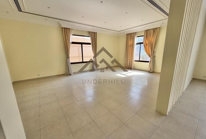 56920077 - Property Image 3