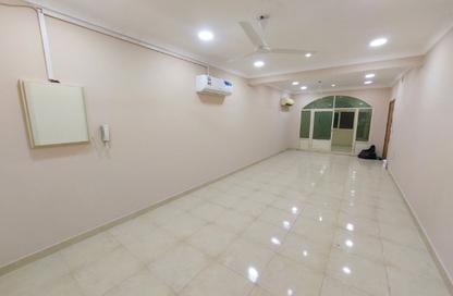 Apartment - 1 Bedroom - 1 Bathroom for rent in Hidd - Muharraq Governorate Apartment - 1 Bedroom - 1 Bathroom for rent in Hidd - Muharraq Governorate
