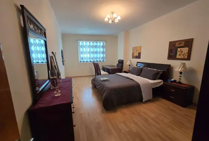 998632 - Property Image 2