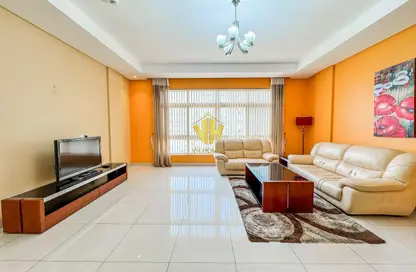 Apartment - 1 Bedroom - 2 Bathrooms for rent in Mahooz - Manama - Capital Governorate