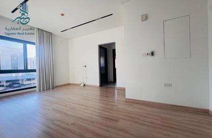 Apartment - 2 Bedrooms - 2 Bathrooms for rent in Mahooz - Manama - Capital Governorate Apartment - 2 Bedrooms - 2 Bathrooms for rent in Mahooz - Manama - Capital Governorate