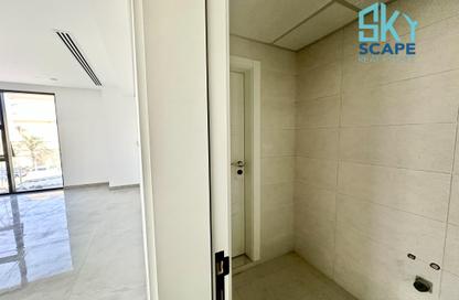 Office Space - Studio - 2 Bathrooms for rent in Segaya - Manama - Capital Governorate