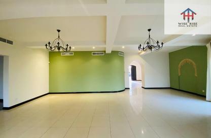 Villa - 5 Bedrooms - 5 Bathrooms for rent in Janabiya - Northern Governorate Villa - 5 Bedrooms - 5 Bathrooms for rent in Janabiya - Northern Governorate