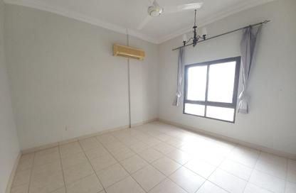 Apartment - 2 Bedrooms - 2 Bathrooms for rent in Al Burhama - Manama - Capital Governorate