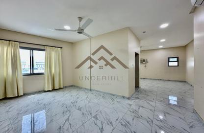 Apartment - 2 Bedrooms - 2 Bathrooms for rent in Segaya - Manama - Capital Governorate