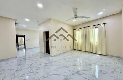 Apartment - 2 Bedrooms - 2 Bathrooms for rent in Segaya - Manama - Capital Governorate