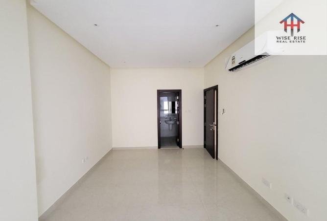 52012732 - Property Image 3