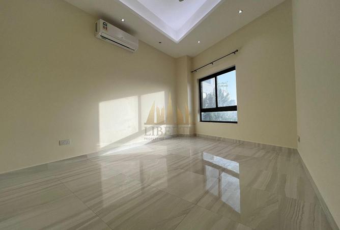 56007938 - Property Image 3