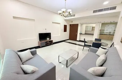 Apartment - 2 Bedrooms - 2 Bathrooms for rent in Al Burhama - Manama - Capital Governorate Apartment - 2 Bedrooms - 2 Bathrooms for rent in Al Burhama - Manama - Capital Governorate