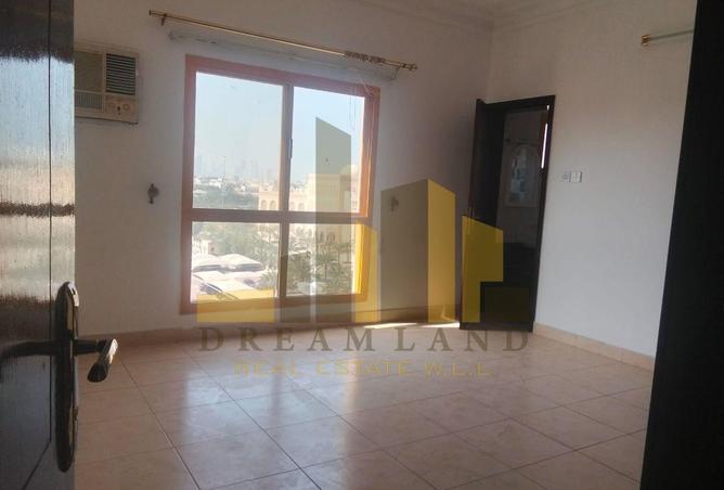 1000387 - Property Image 2