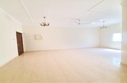 Apartment - 3 Bedrooms - 2 Bathrooms for rent in Arad - Muharraq Governorate
