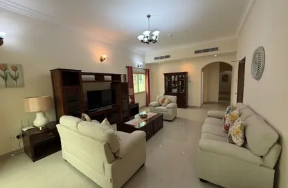 شقة - 3 غرف نوم - 2 حمامات للايجار في الجفير - محافظة العاصمة