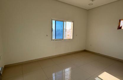 Apartment - 3 Bedrooms - 2 Bathrooms for rent in Jid Ali - Central Governorate Apartment - 3 Bedrooms - 2 Bathrooms for rent in Jid Ali - Central Governorate