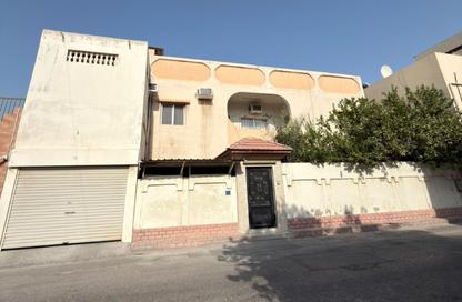 Villa - 7+ - 6 for sale in Zinj - Manama - Capital Governorate