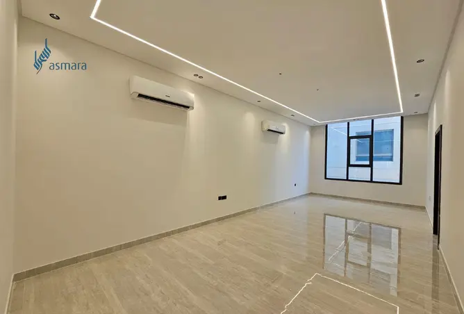 56009196 - Property Image 2