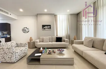 Apartment - 2 Bedrooms - 3 Bathrooms for rent in Al Juffair - Capital Governorate