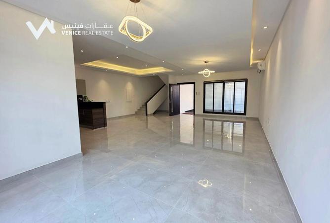 51983777 - Property Image 3