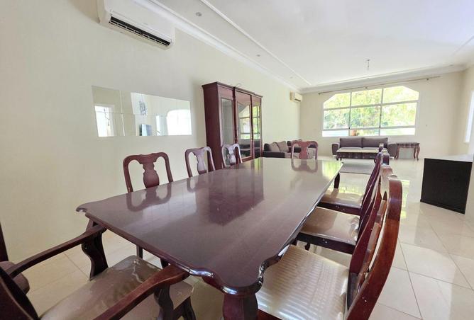 52300456 - Property Image 2