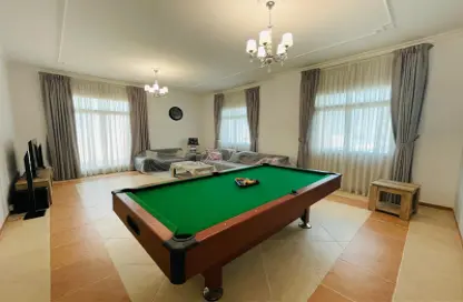Penthouse - 3 Bedrooms - 4 Bathrooms for rent in Al Juffair - Capital Governorate