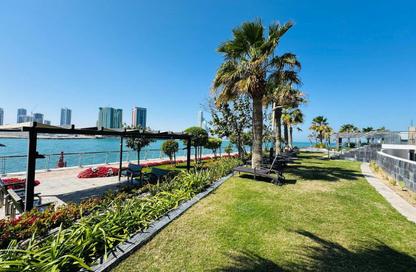 Apartment - 1 Bedroom - 2 Bathrooms for rent in Reef Island - Capital Governorate
